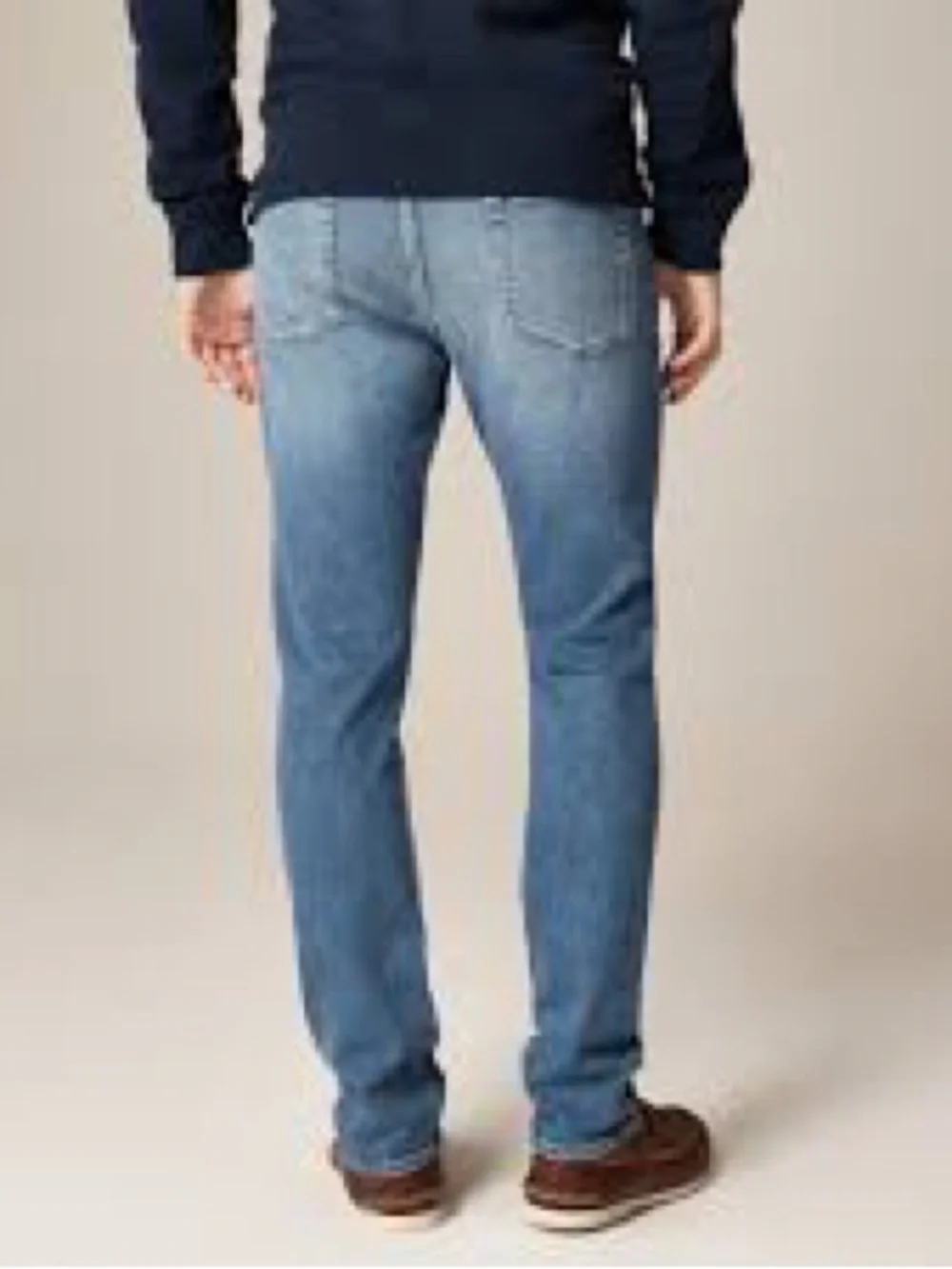 J. Crew 770 Straight Fit Jean In Three Year Wash Size 32/32